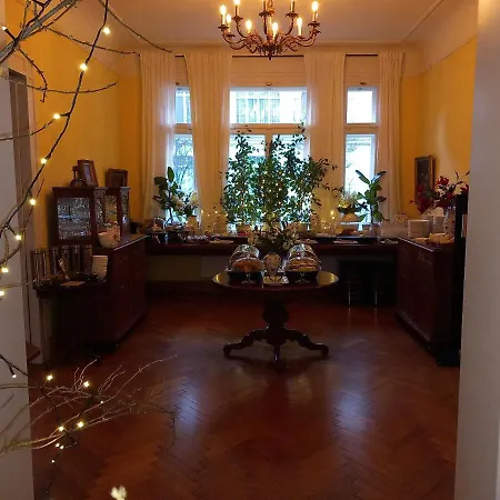 Hollerbusch Szálloda